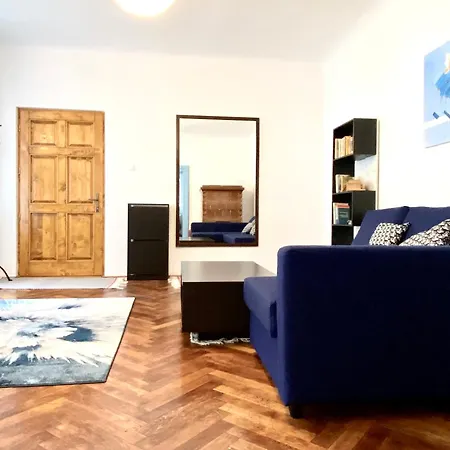 Central Pianissimo Apartment-3